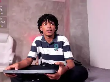 Chaturbate Watch Live Sex Cams of raymond_steel