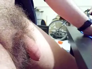 Chaturbate Best live sex cam show of smallhairyuncut