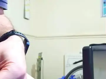 Chaturbate Adult Webcam of smallhairyuncut