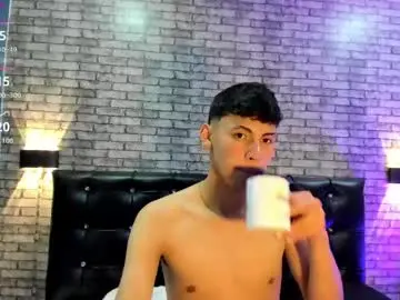 Chaturbate Sex Chat of smith_luxe
