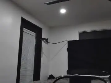 Chaturbate Free Porn Cam of thiccbull12