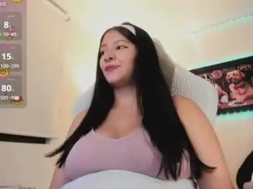 Chaturbate Live Sex Cam of andrea_bonnie