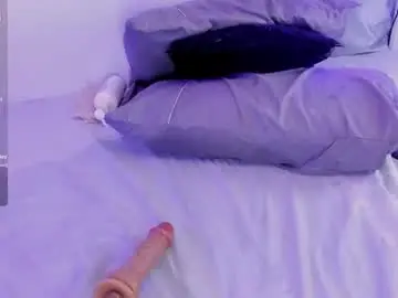 Chaturbate Live Sex Cam of emmarouss1
