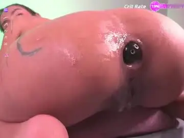 Chaturbate Sex Cam of mia_reeves