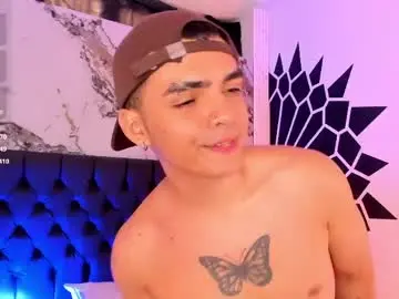 Chaturbate Live Sex Cam of nicokingg_