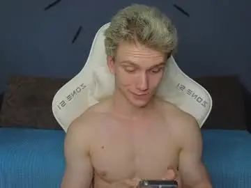 Chaturbate Live Sex Cam of pupsenish