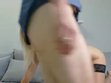 Chaturbate Live Sex Cam of sexy_amy_23