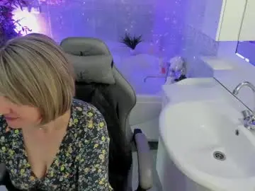 Chaturbate Sex Cam of bettygibsonn