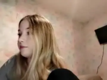 Chaturbate Live Sex Cam of elaynecinco