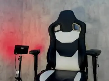 Chaturbate Live Sex of naomibrinks1