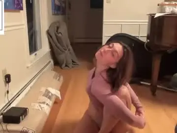 Chaturbate Live Sex Cam of honeybelle8