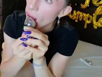 Chaturbate Best live sex cam show of madeleine_off