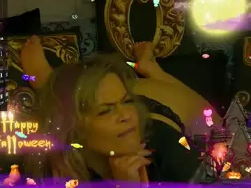 Chaturbate Live Sex Cam of zoemesmerizee