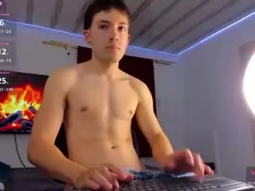 Chaturbate Best live sex cam show of benji_andrew