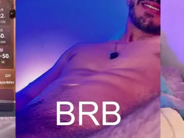 Chaturbate Live Sex Cam of johnson_chris