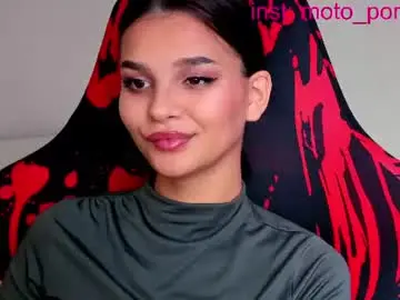 Chaturbate Live Sex of moto_ponchik
