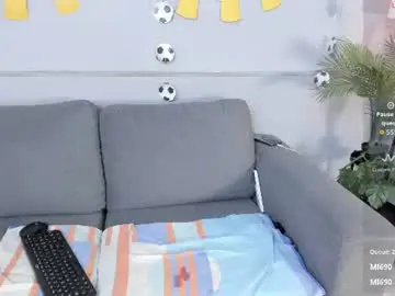 Chaturbate Sex Cam of sirenyrouss