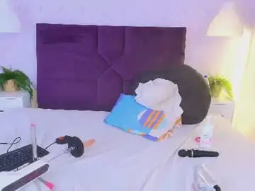 Chaturbate Free Porn Cam of sirenyrouss