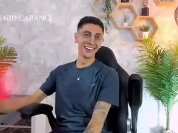 Chaturbate Free Porn Cam of gio_carangi