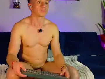 Chaturbate Free Porn Cam of andrewfalcon_