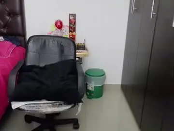 Chaturbate Live Sex Cam of grace_mature_milf