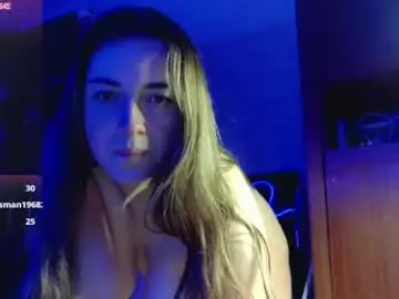 Chaturbate Live Sex Cam of amourbelle