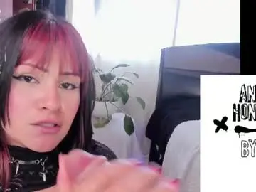 Chaturbate Sex Cam of anhiahoney02