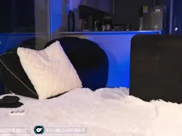 Chaturbate Watch Live Sex Cams of camilalovers01