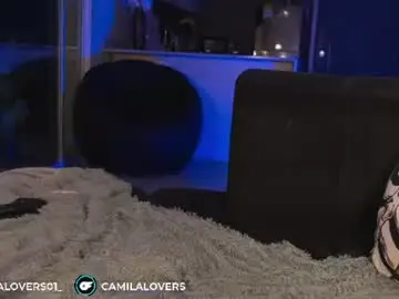 Chaturbate Live Sex Cam of camilalovers01