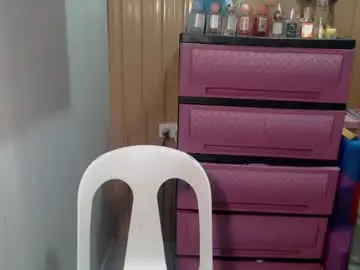 Chaturbate Live Sex Cam of janicaslut_18