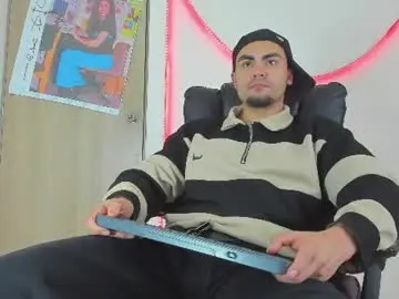 Chaturbate Watch Live Sex Cams of kalivan_voinesscu