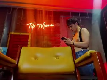 Chaturbate Nude Webcam of missaelrossi