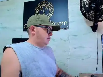 Chaturbate Watch Live Sex Cams of maximo_daddy1