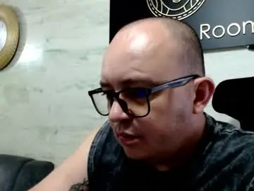 Chaturbate Nude Webcam of maximo_daddy1