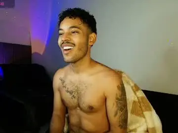 Chaturbate Adult Video Chat of colinlatinbrown