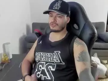 Chaturbate Live Sex Cam of ragnar_lothbrok77