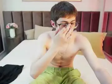 Chaturbate Sex Cam of ronbevs
