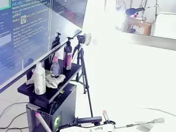 Chaturbate Live Sex Cam of slut_milf_