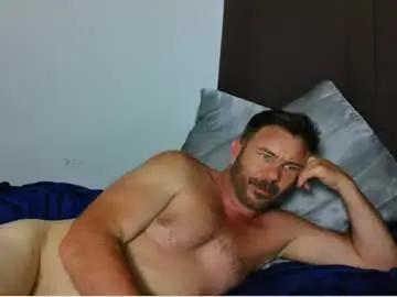 Chaturbate Live Sex Cam of ahardman10