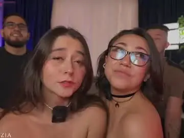 Chaturbate Sex Cam of bellapazzia13