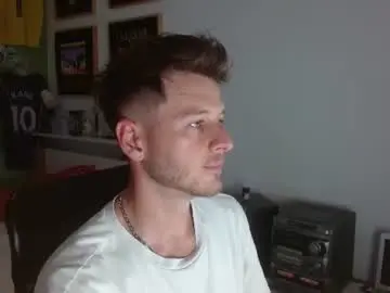 Chaturbate Live Porn of freddy_star