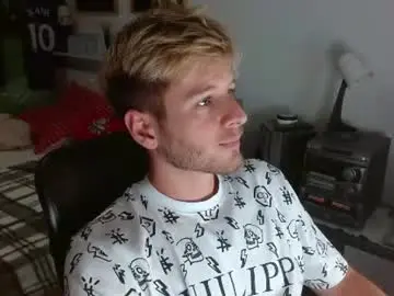 Chaturbate Watch Live Sex Cams of freddy_star