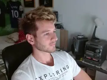 Chaturbate Free Porn Cam of freddy_star