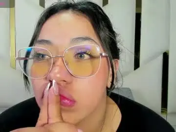Chaturbate Live Sex of isabellrodriguez18