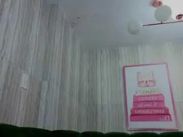 Chaturbate Live Sex Cam of aria_montes_t