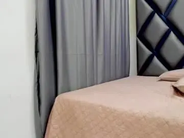 Chaturbate Live Sex Cam of bby_pink01