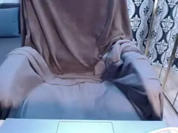 Chaturbate Live Sex Cam of nicky_38hhugetits