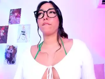 Chaturbate Adult Video Chat of emily_walker4