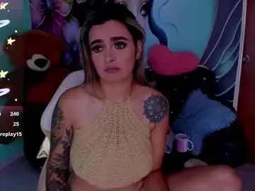 Chaturbate Live Sex Cam of mia_bigtits_17