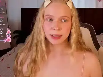 Chaturbate Live Sex Cam of sweeeet_angell